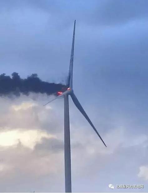 上周五晚，MHI-Vestas 一台 V164-8MW海上样机在丹麦欧斯特里尔德发生着火事故。所幸无人伤亡