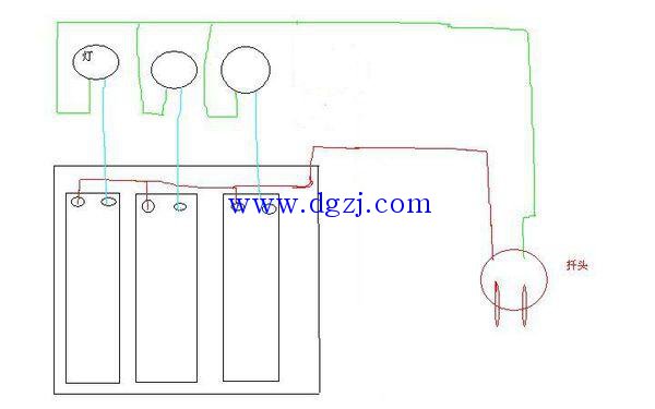 
        	三开开关接线方法图解 
把三个入线全部并联。出线是接的灯泡需分开，零线接灯泡的另一端