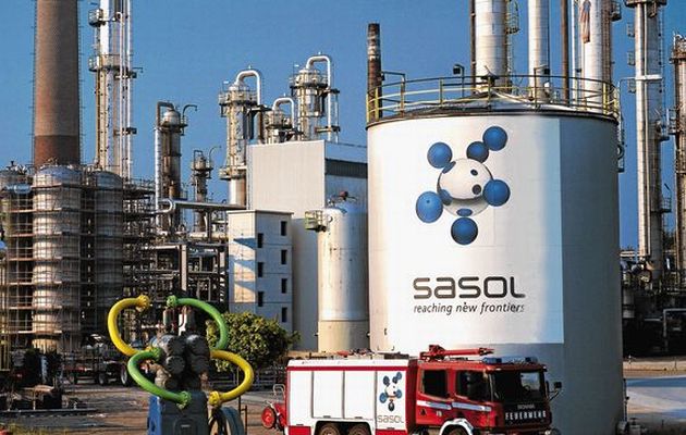 
                
	
                    
	南非化学品/能源巨头沙索（Sasol）日前表示，已经放弃了在路易斯安那州西部建立一个价值150亿美元的天然气制油工厂的计划，这是由于油价低迷和波动造成的全公司重组的一部分。

	

	根据原计划，这座Lake Charles天然气液化工厂将把天然气转化为柴油和其他精炼产品，这是路易斯安那州历史上最大的工业投资