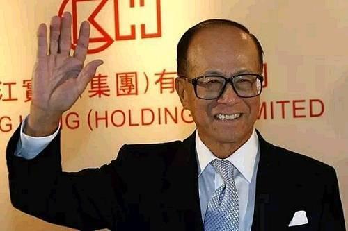 原標(biāo)題：李嘉誠欲惡意收購中海油入股公司，網(wǎng)友：想幫三桶油減少虧損？            ?加拿大的MEG能源公司目前中海油持股12%左右的股份，目前MEG的總市值在23.94億加元，不過最近李嘉誠家族旗下的加拿大能源公司赫斯基能源欲收購MEG，被MEG的董事會拒絕，不過李嘉誠家族并沒有放棄，欲準(zhǔn)備現(xiàn)金和股票提案直接提交給股東會。  李嘉誠家族準(zhǔn)備了64億加元，現(xiàn)金部份最高為10億加元，股票部分總價值約23億加元